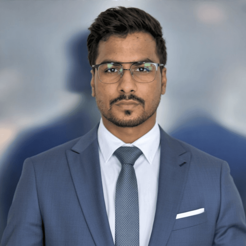 Mr. Shishir Dhangar - Microsoft Certified Trainer (MCT) teaching data analytics course